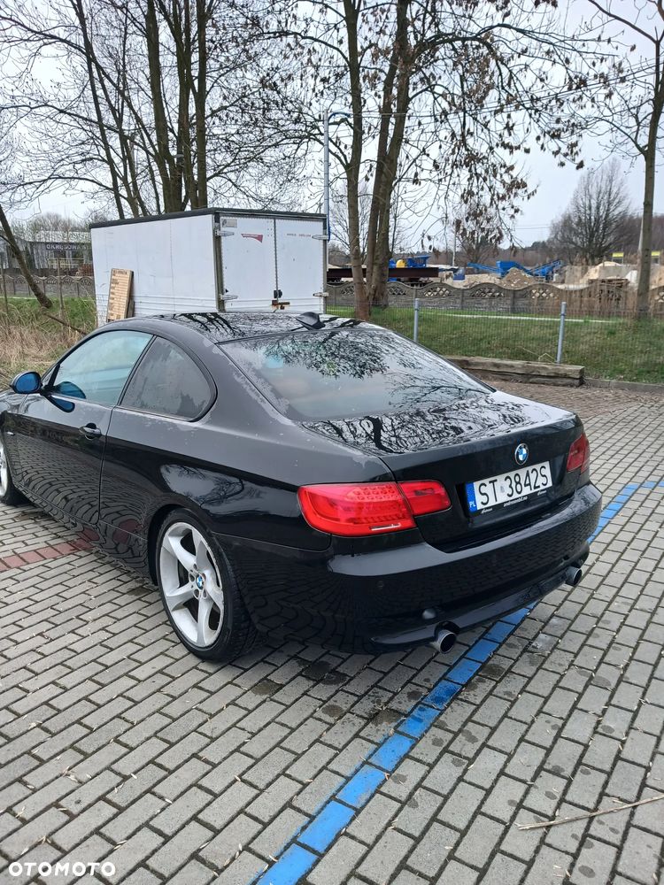 BMW Seria 3 335d Edition Exclusive - 17