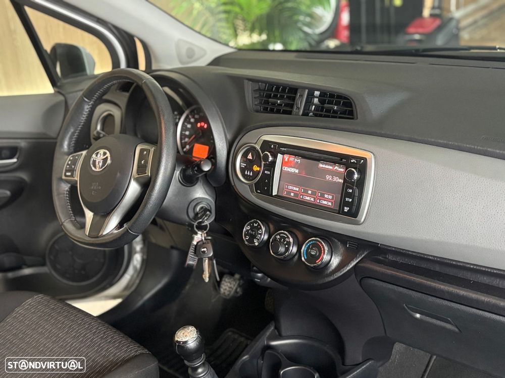 Toyota Yaris 1.4 D-4D ACtive - 7