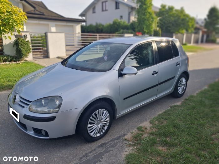 Volkswagen Golf - 2
