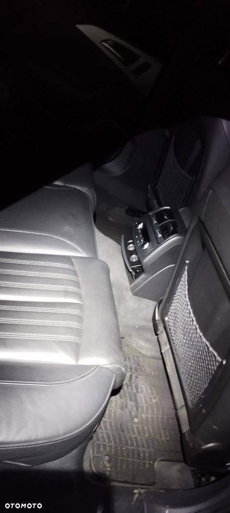 Audi A6 Avant 3.0 TDI quattro S tronic - 24