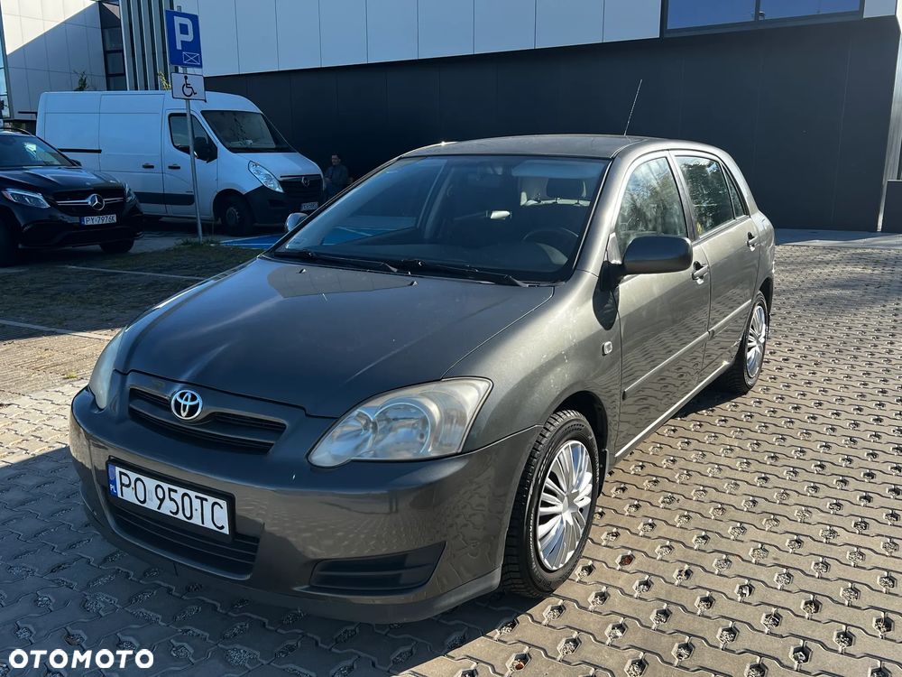 Toyota Corolla - 12