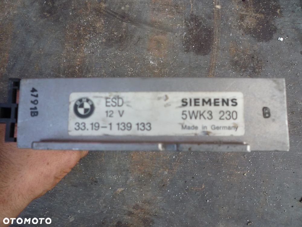 BMW E34 525 STEROWNIK SILNIKA 33.19-1139133 - 4