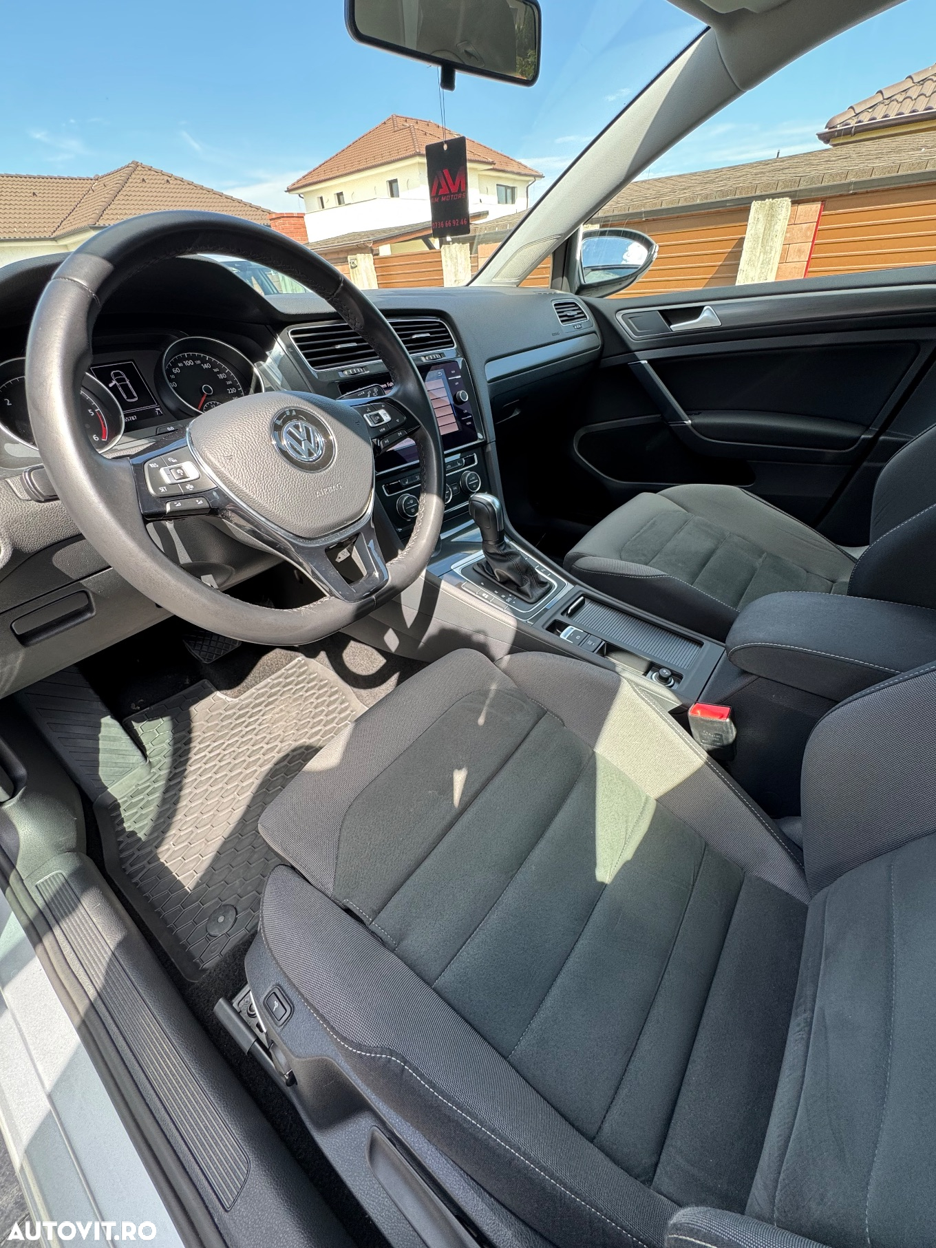 Volkswagen Golf 2.0 TDI DSG Comfortline - 9