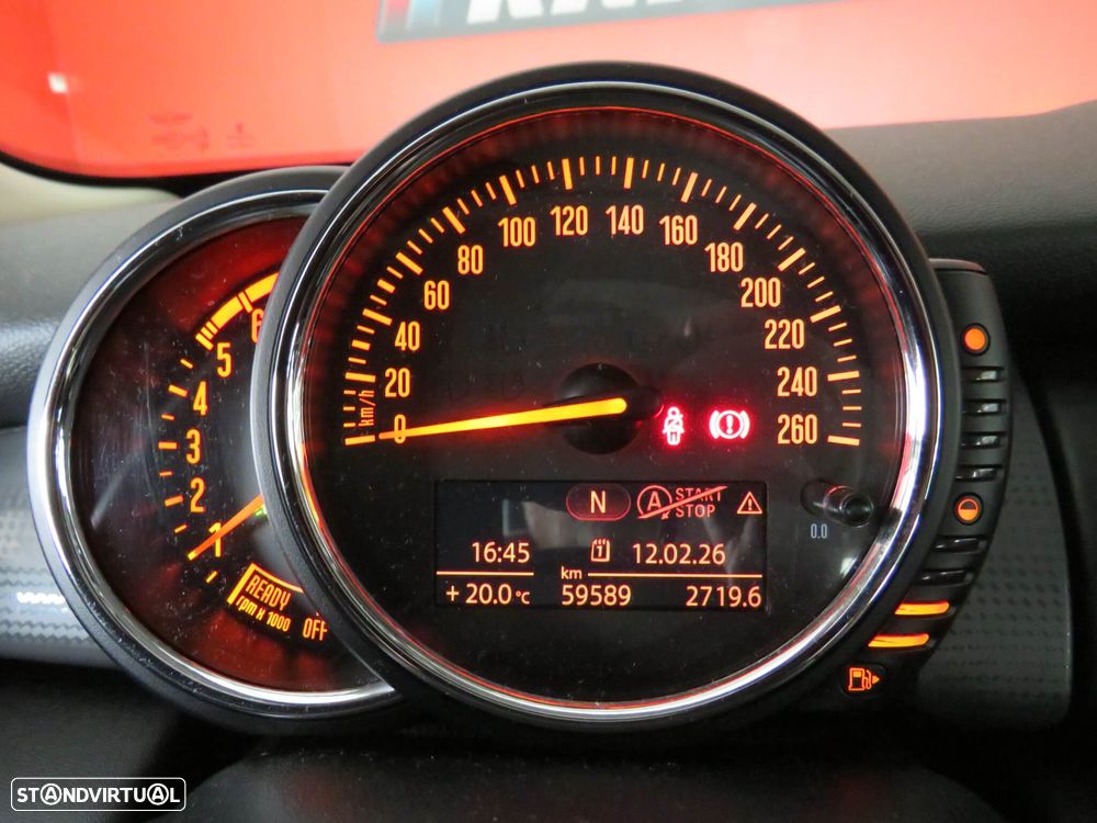 MINI 5 Portas Cooper D - 17