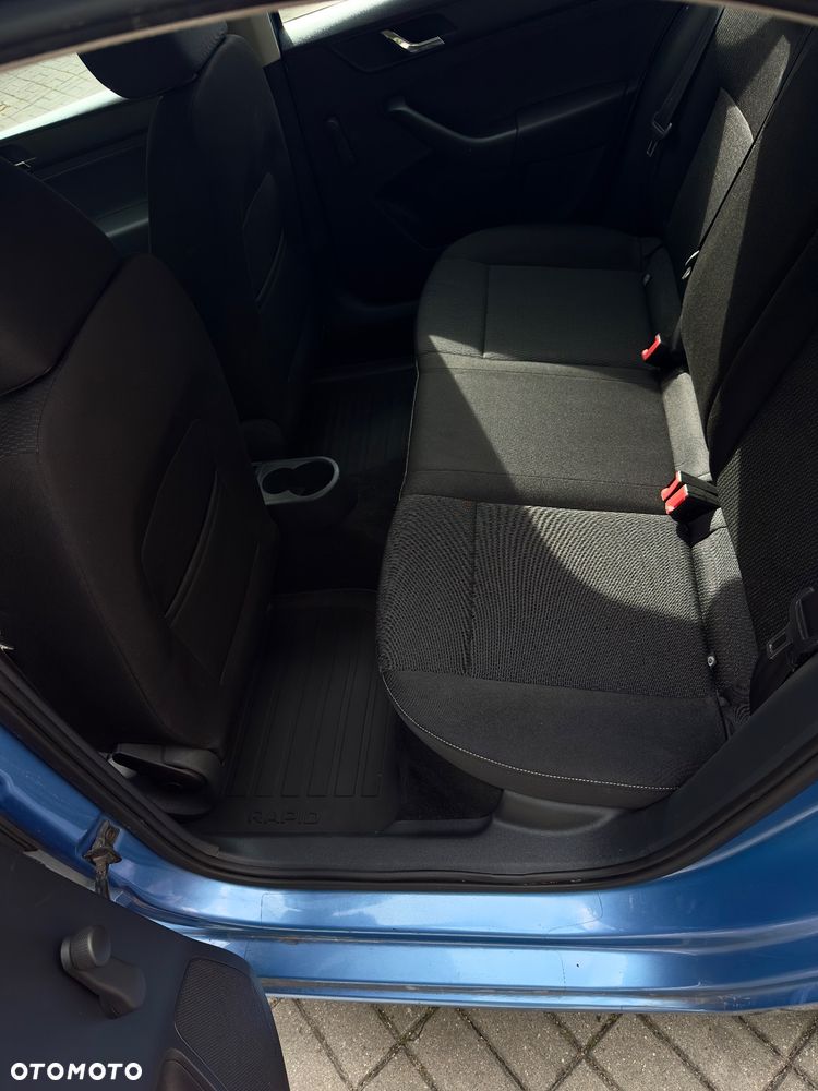 Skoda RAPID 1.2 TSI Ambition - 8