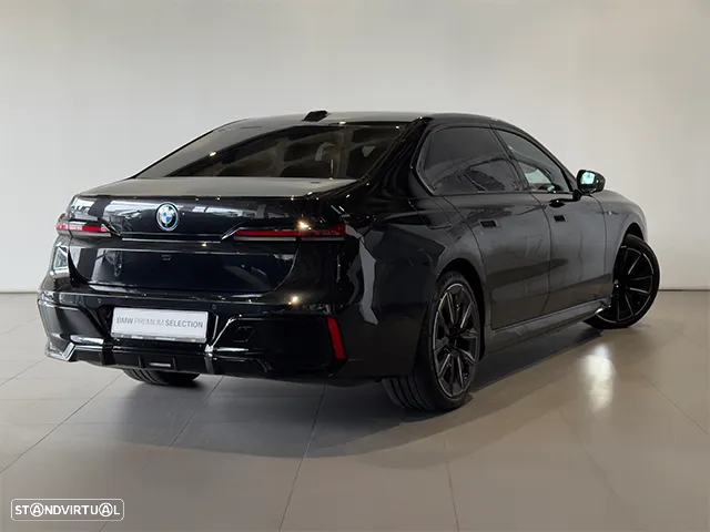 BMW i7 xDrive60 Pack Desportivo M Pro - 4