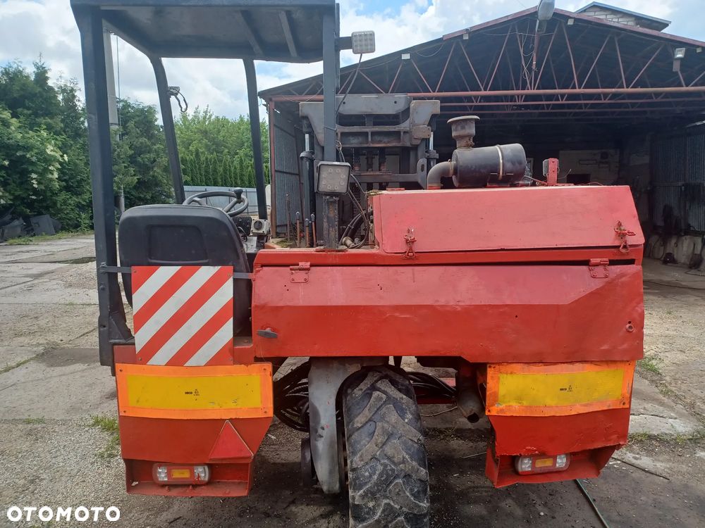 Moffett M 9 - 4