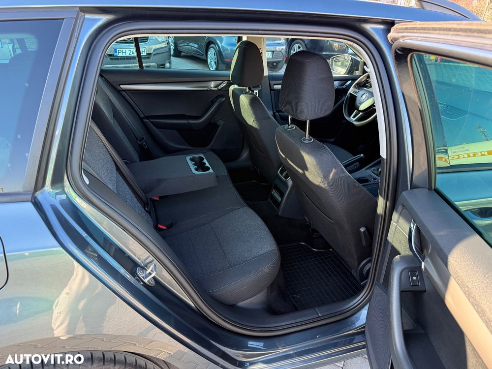 Skoda Octavia 2.0 TDI DSG Soleil - 12