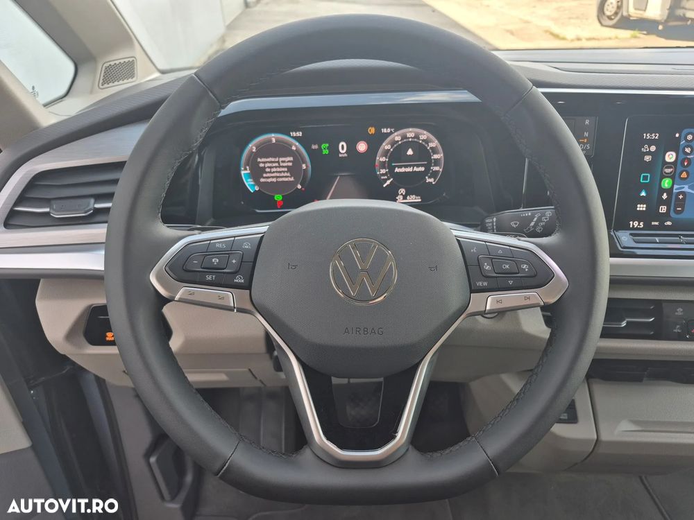 Volkswagen Multivan - 10