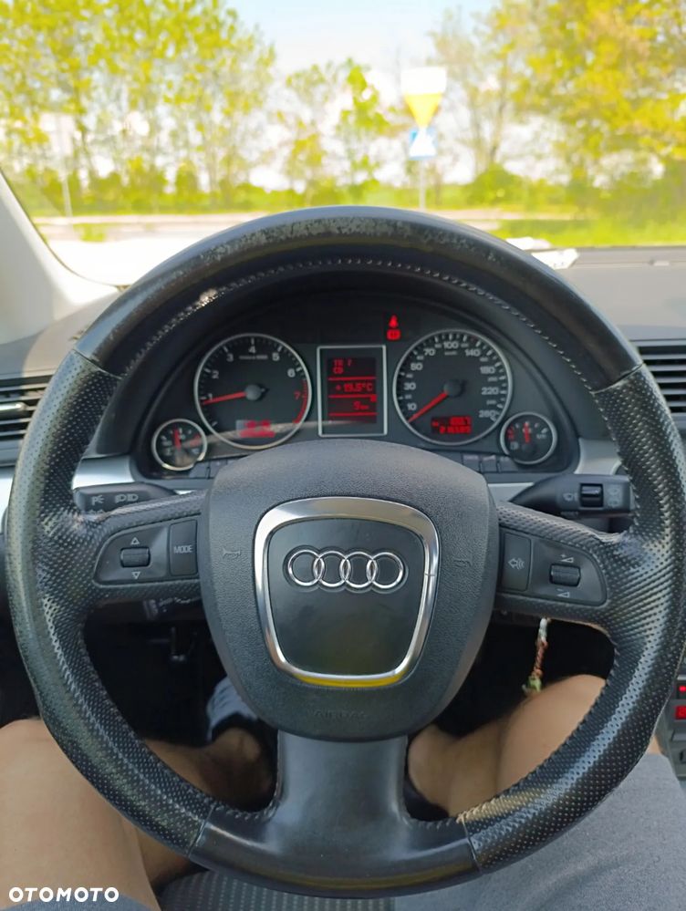 Audi A4 Avant 1.8 T quattro - 14