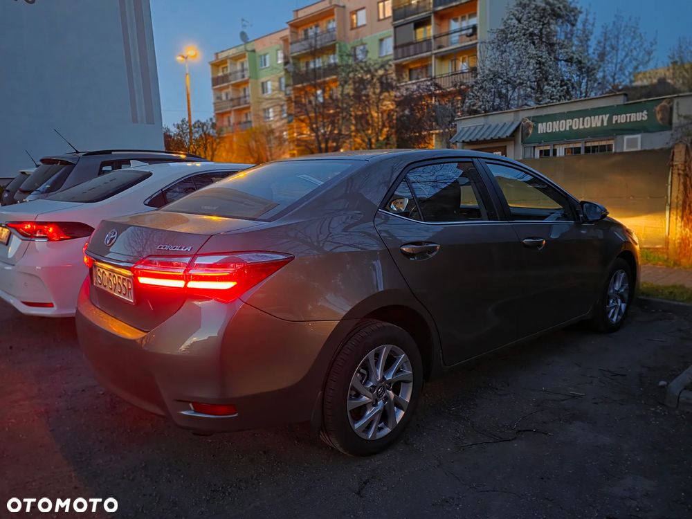 Toyota Corolla 1.6 Comfort - 2