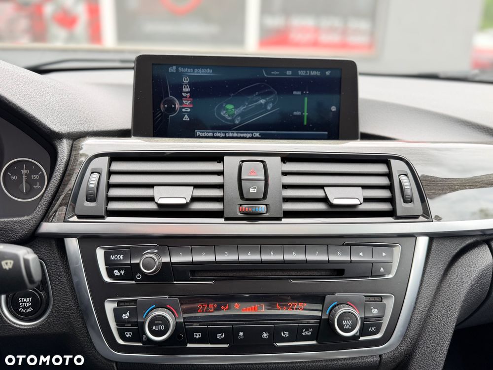 BMW Seria 3 318d Luxury Line EU6 - 27