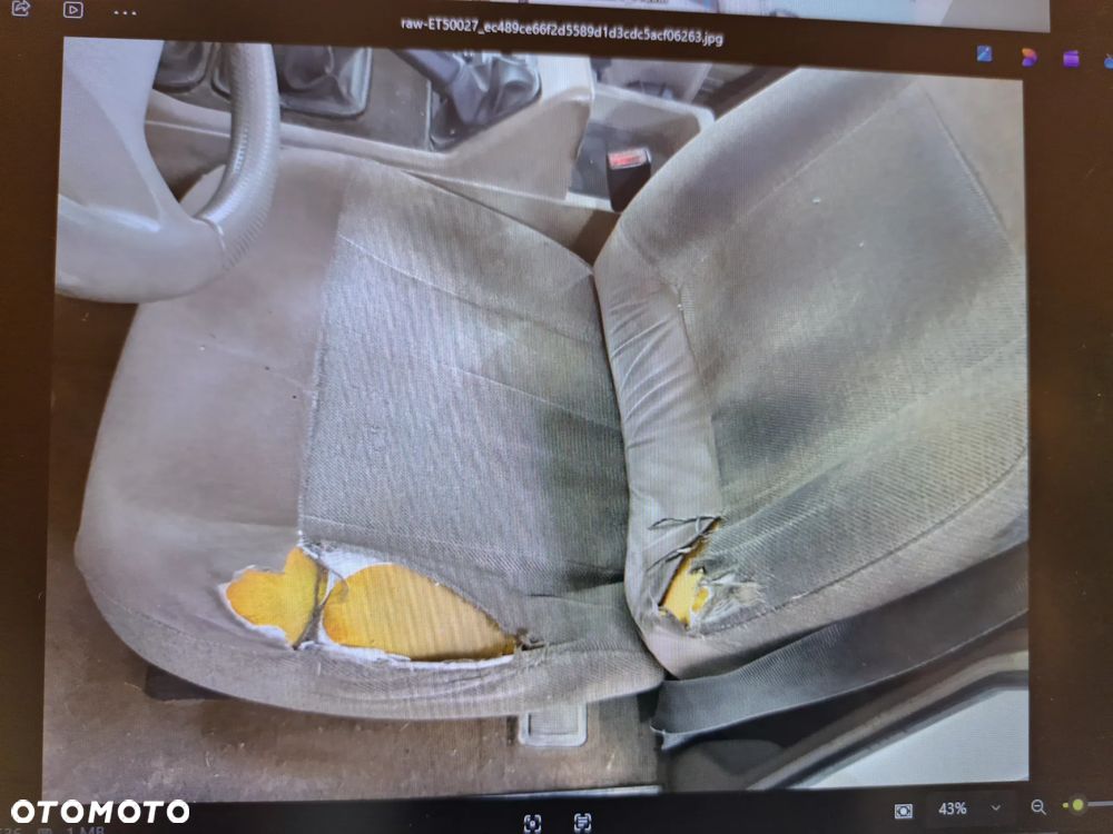 Land Rover Discovery - 12