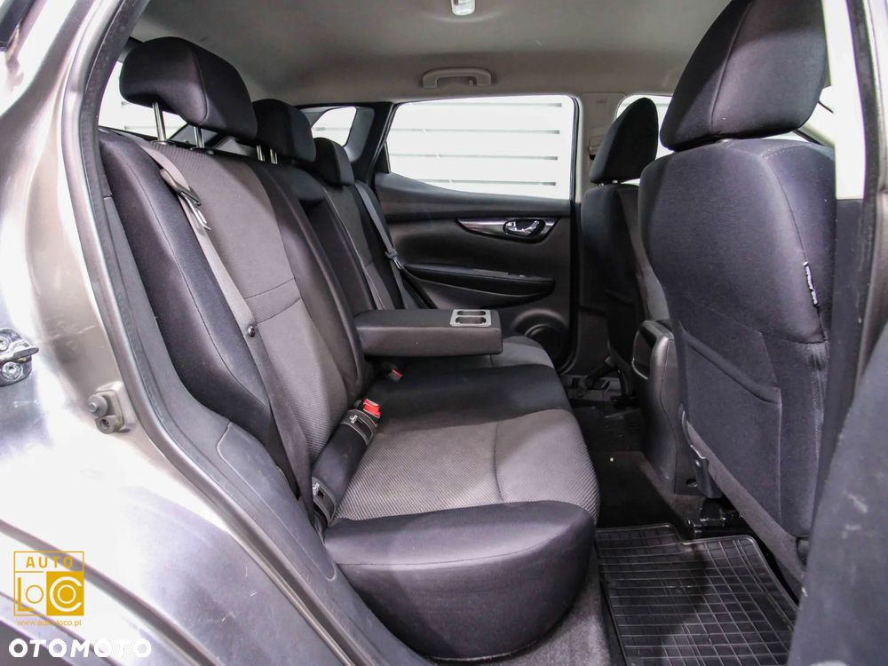 Nissan Qashqai 1.6 DCi ALL-MODE 4x4i N-Connecta - 10