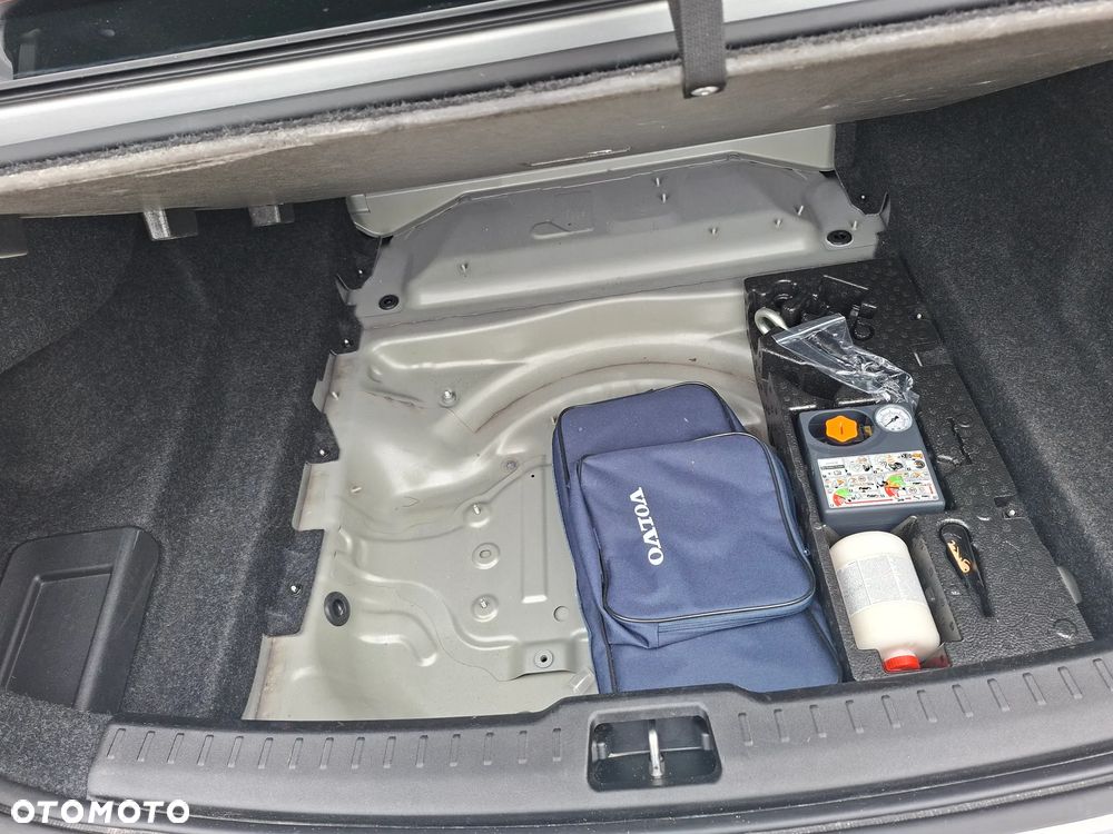 Volvo S60 T4 R-Design - 15
