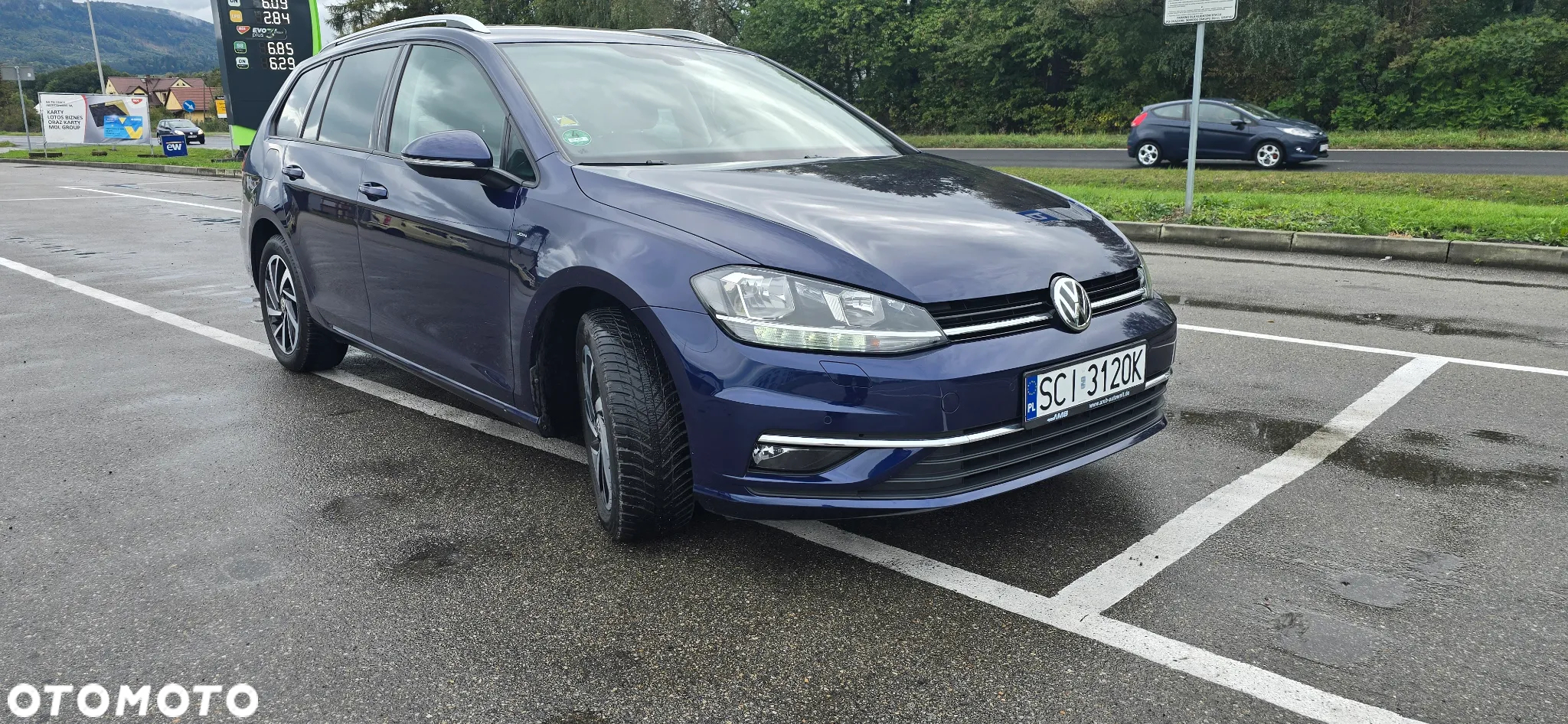 Volkswagen Golf 1.6 BlueTDI Comfortline - 2