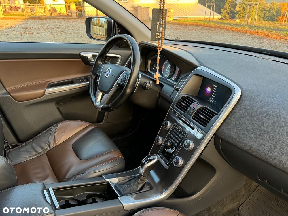 Volvo XC 60 D4 Geartronic Summum - 31