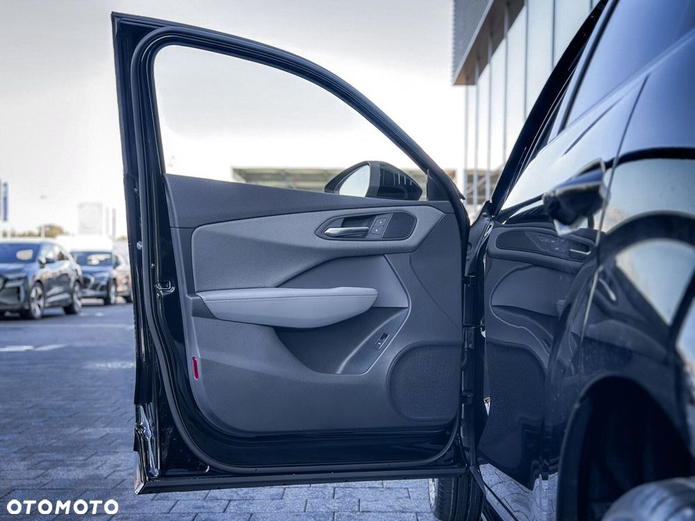 Audi Q3 Sportback - 16