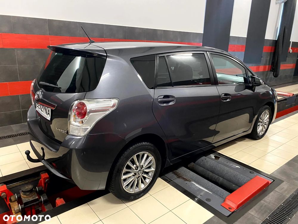 Toyota Verso 1.6 Active 7os - 10