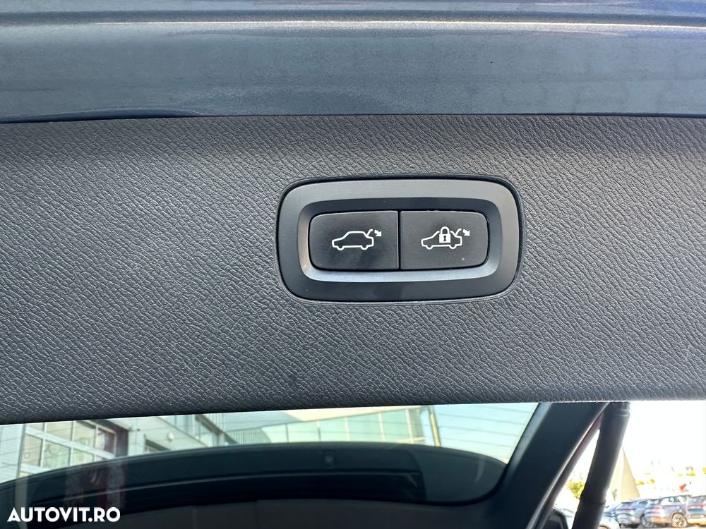 Volvo XC 90 D5 AWD Inscription - 11