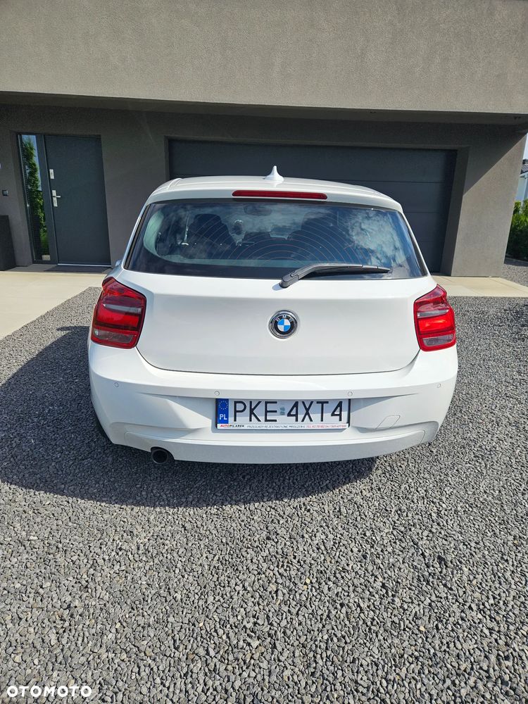 BMW Seria 1 114i - 3