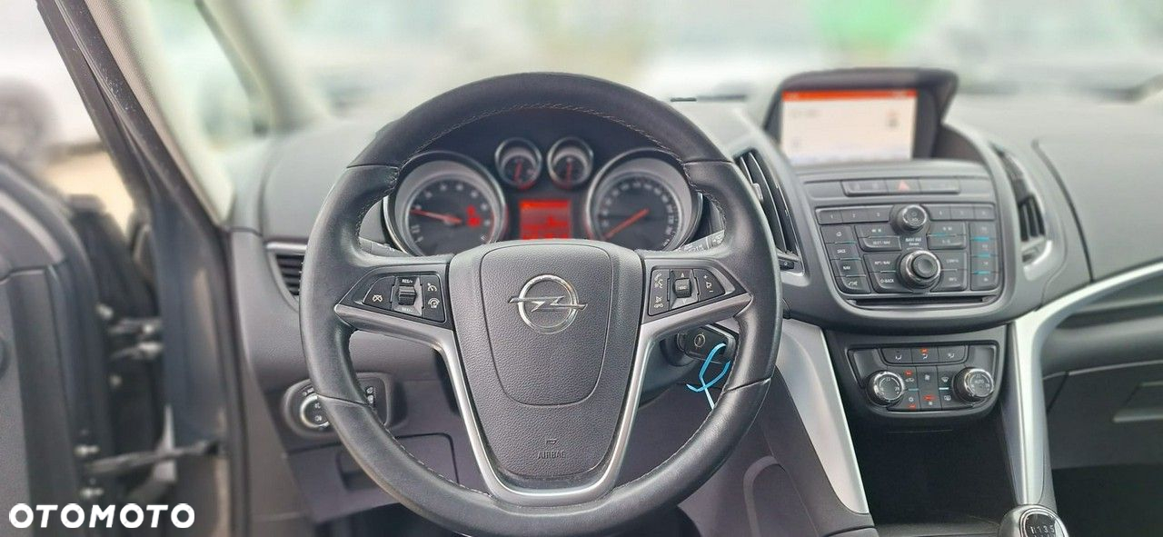 Opel Zafira - 15