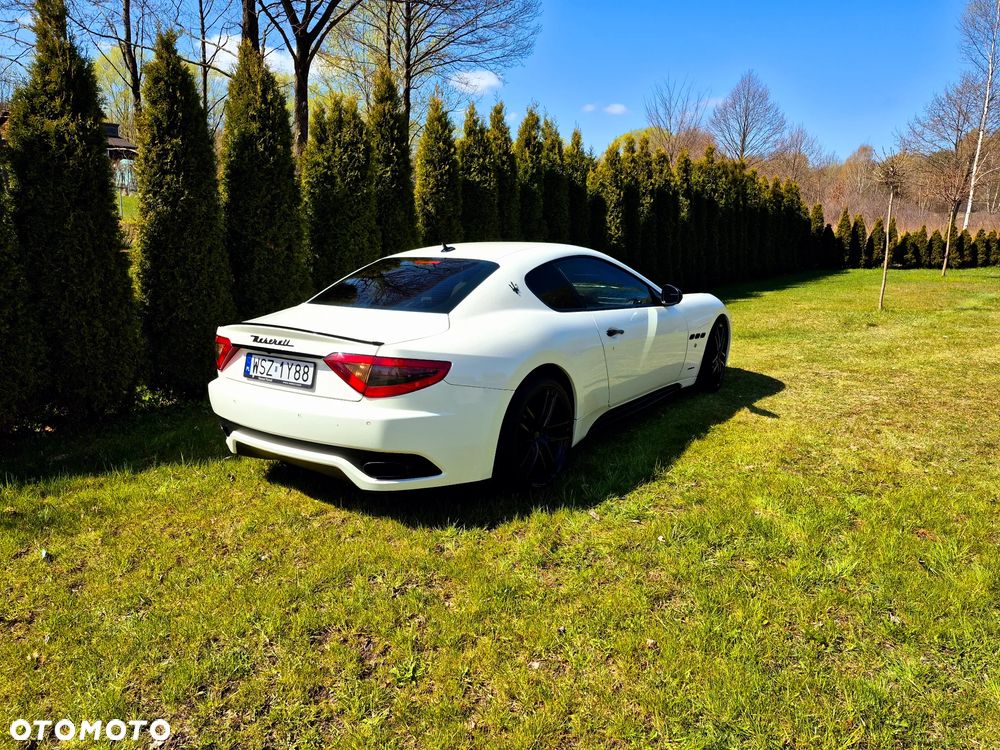 Maserati GranTurismo - 17