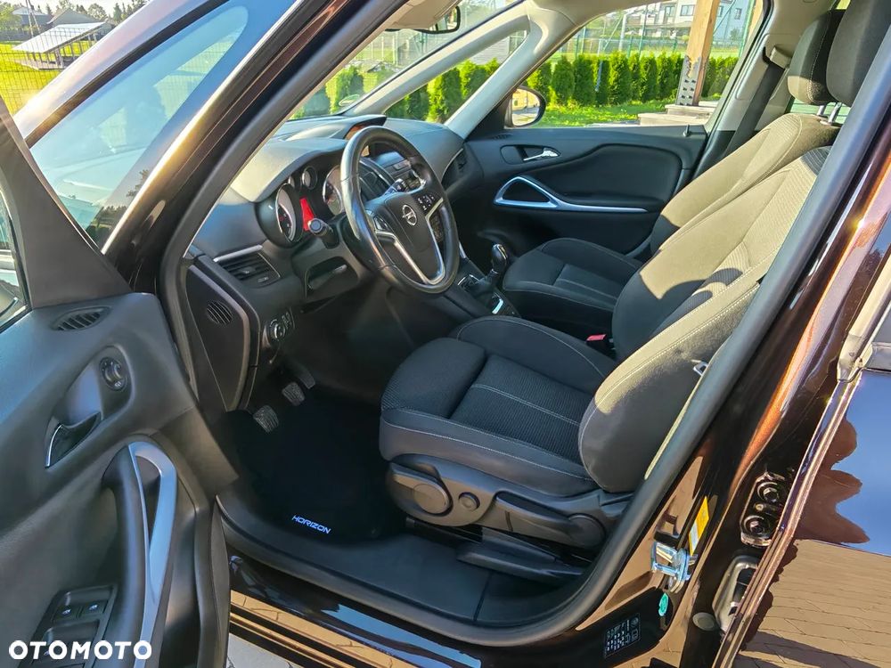 Opel Zafira - 16