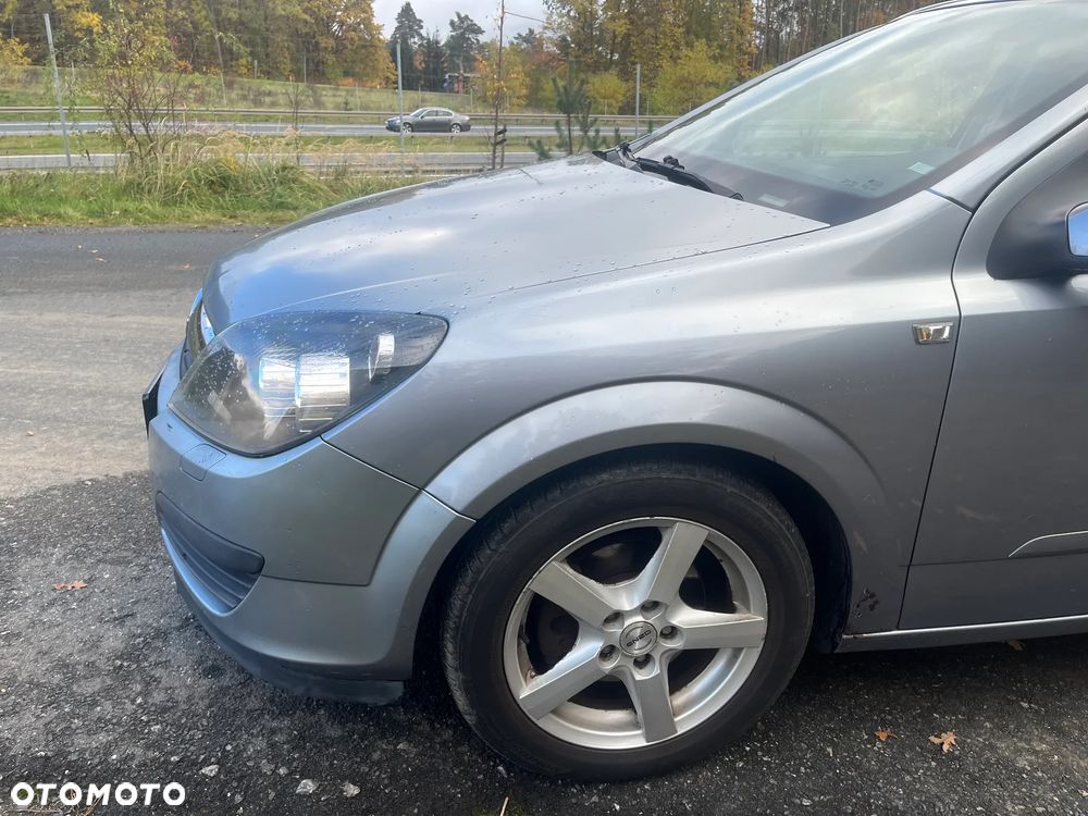 Opel Astra 1.6 Essentia - 10