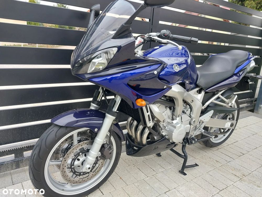 Yamaha FZ6 - 4