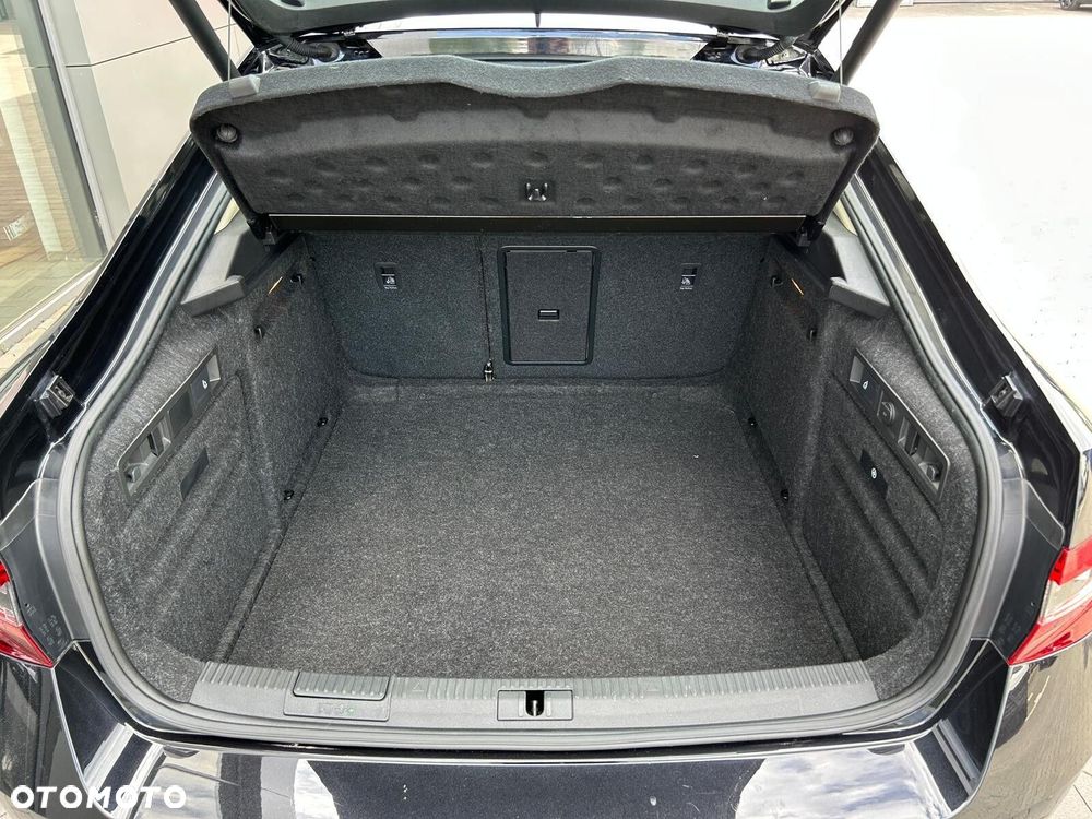 Skoda Superb 2.0 TDI SCR Style DSG - 11