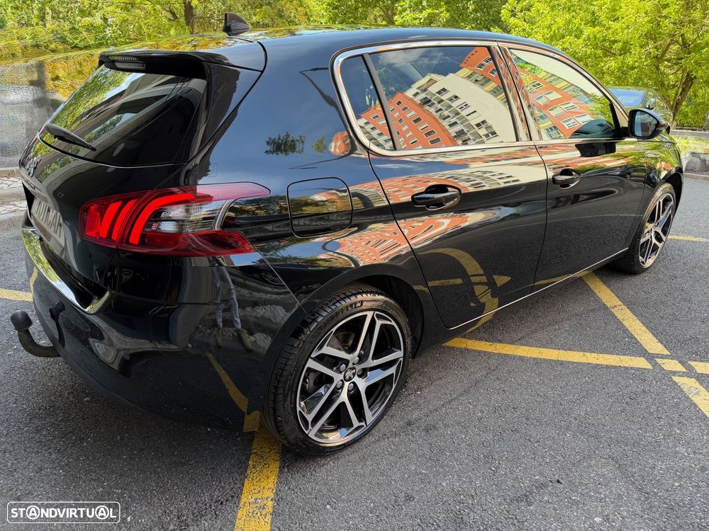 Peugeot 308 1.5 BlueHDi Style EAT8 - 20