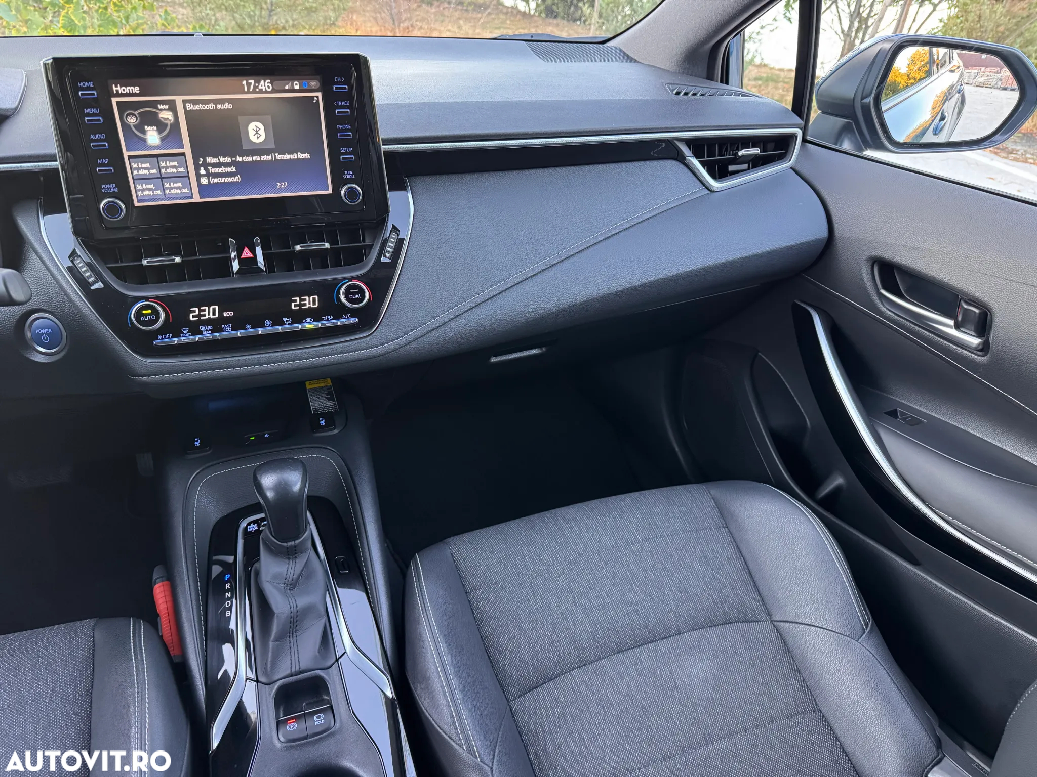 Toyota Corolla Sedan 1.8 HSD Exclusive - 11