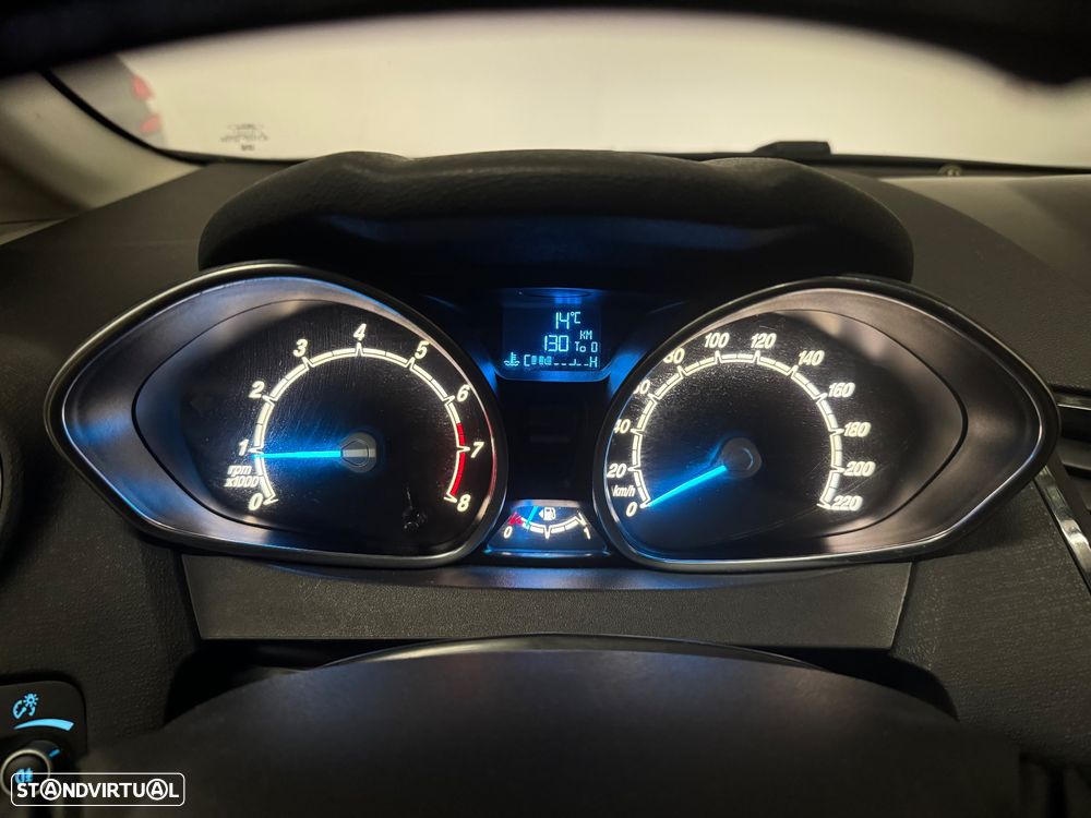 Ford Fiesta 1.0 T EcoBoost Titanium - 25