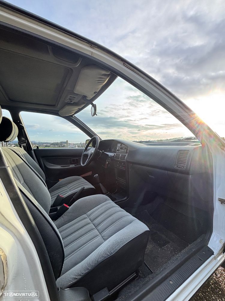 Toyota Corolla Hatchback 1.3 Velvet - 9