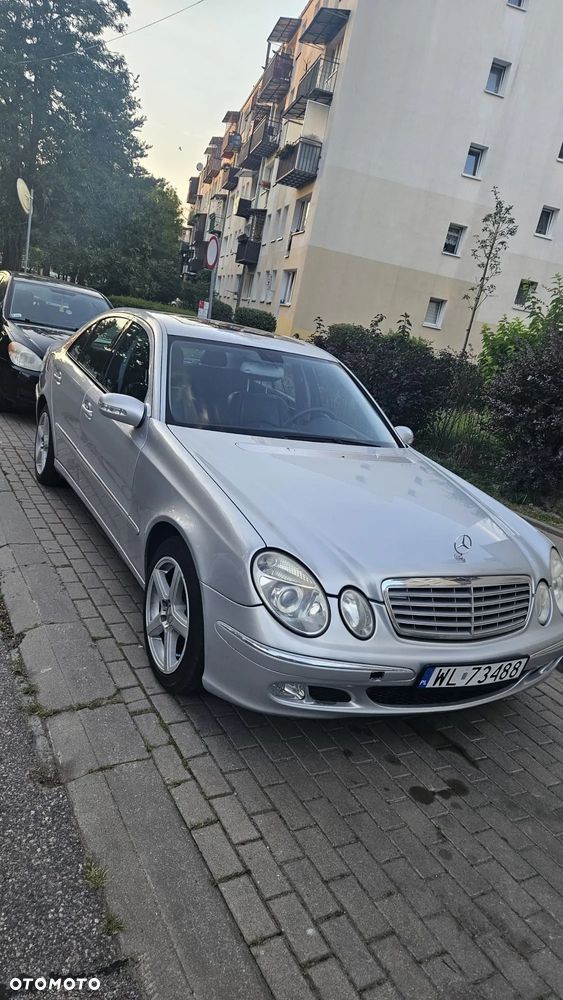 Mercedes-Benz Klasa E 350 4-Matic Elegance - 16