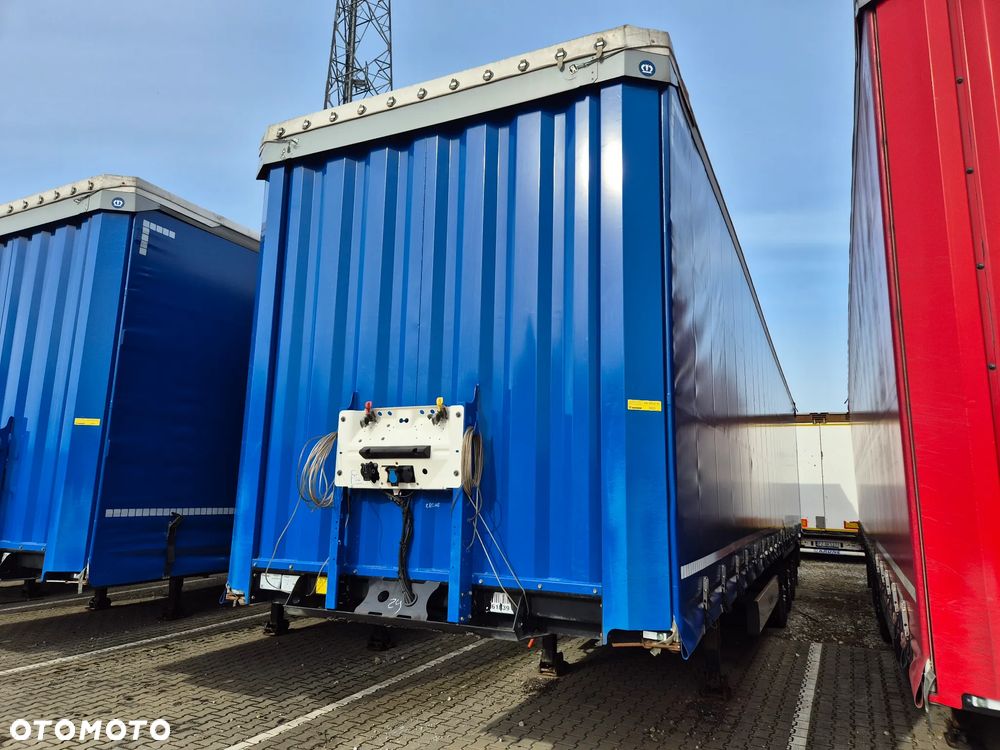 Krone Standard 2021, Dach podnoszony - 2