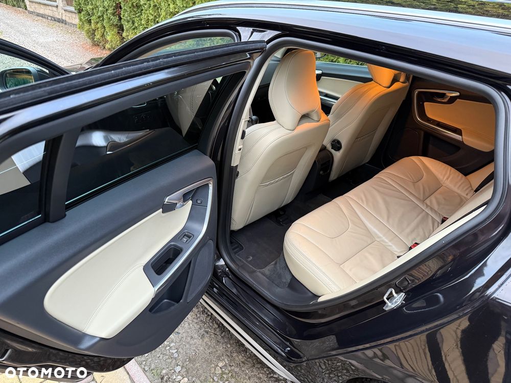Volvo V60 - 10