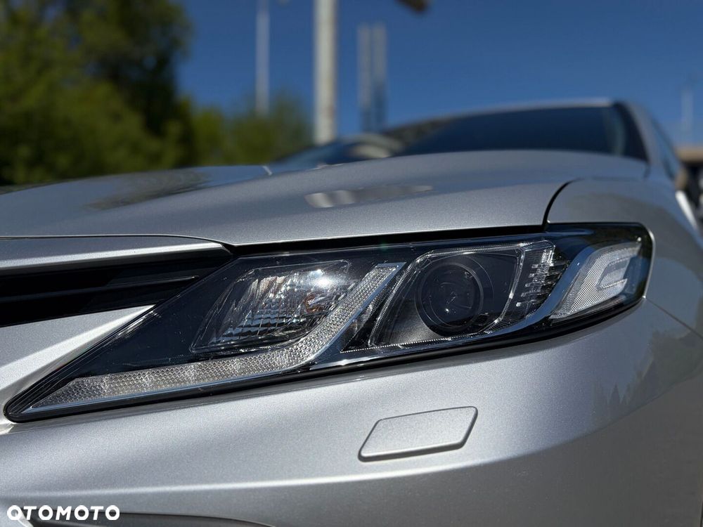 Toyota Camry 2.5 Hybrid Comfort CVT - 12