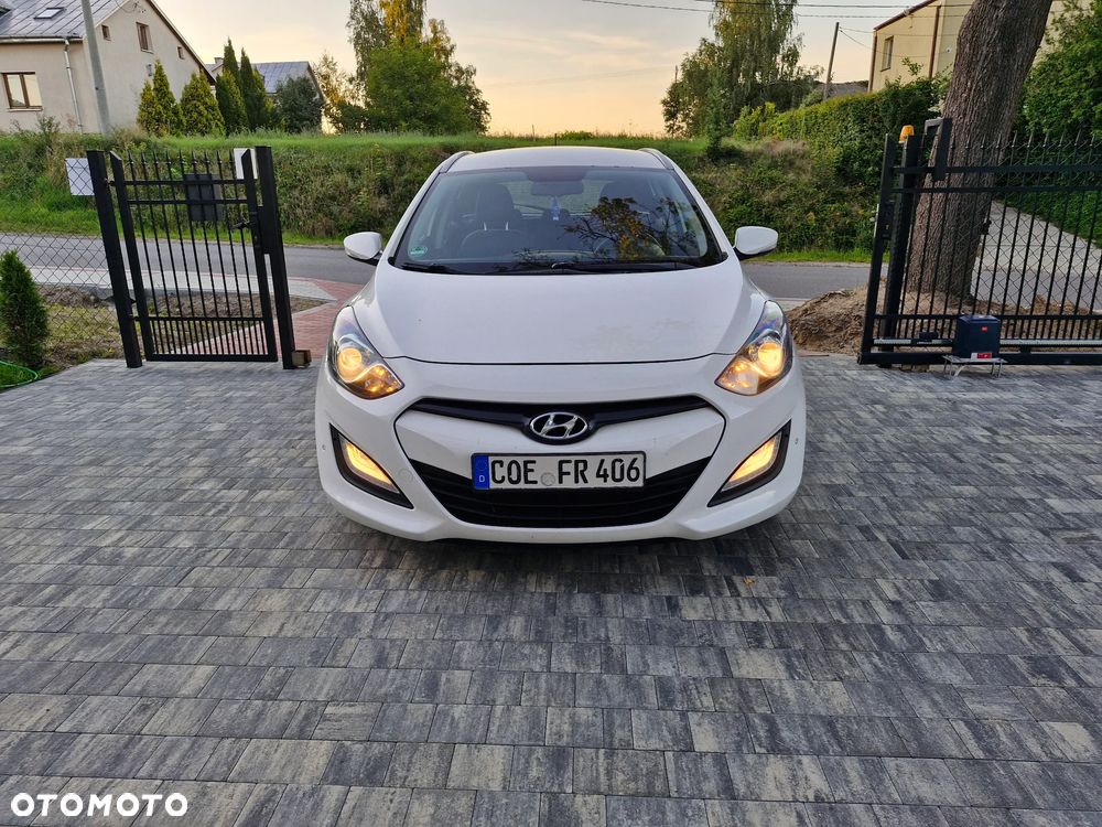 Hyundai i30 blue 1.6 CRDi YES Silver - 9
