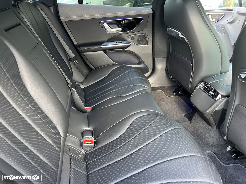 Mercedes-Benz EQE 300 Electric Art - 14