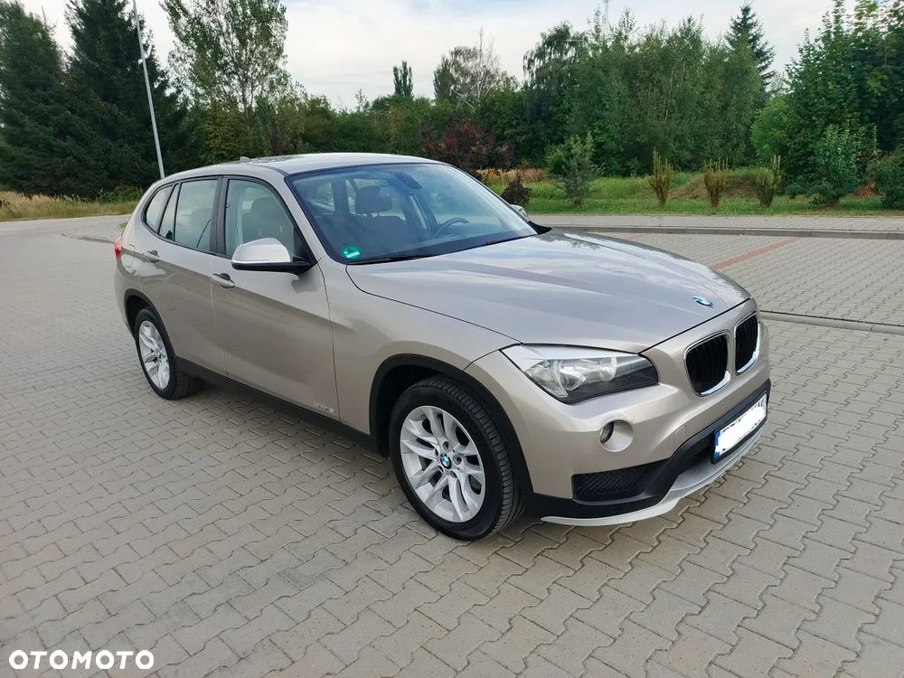 BMW X1 sDrive18i Sport Line - 1