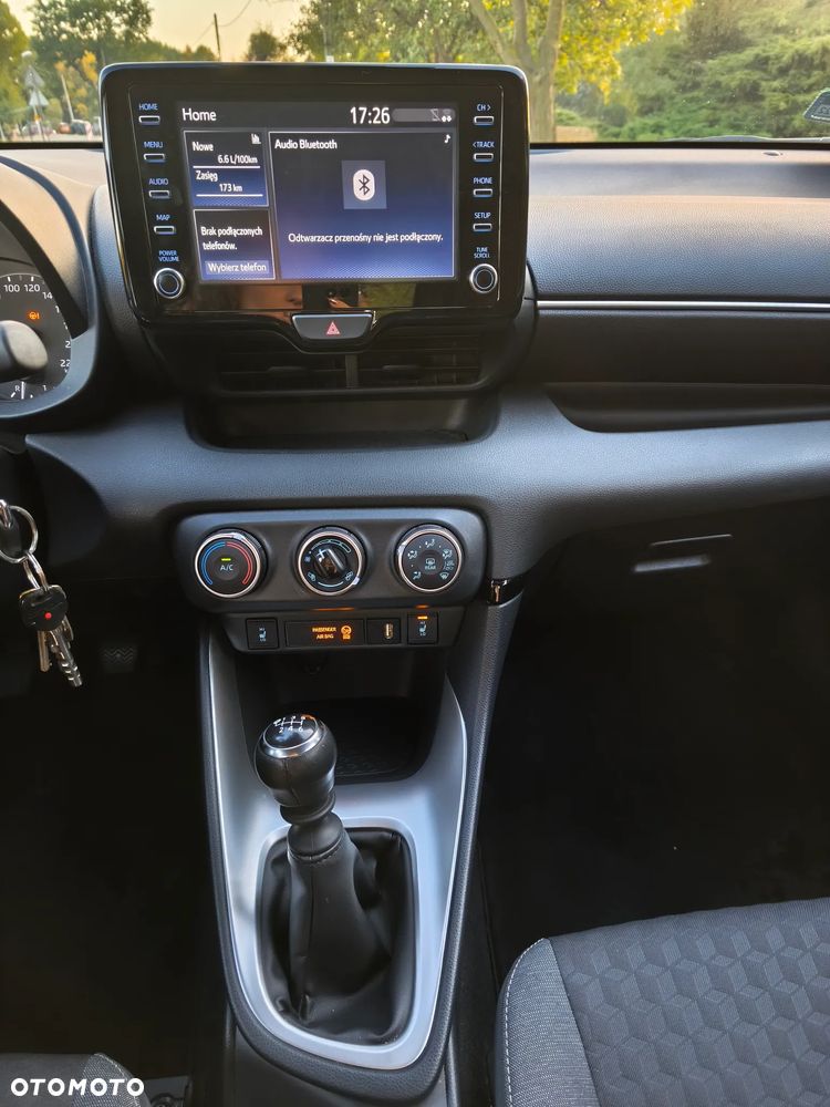 Toyota Yaris 1.5 Comfort - 15