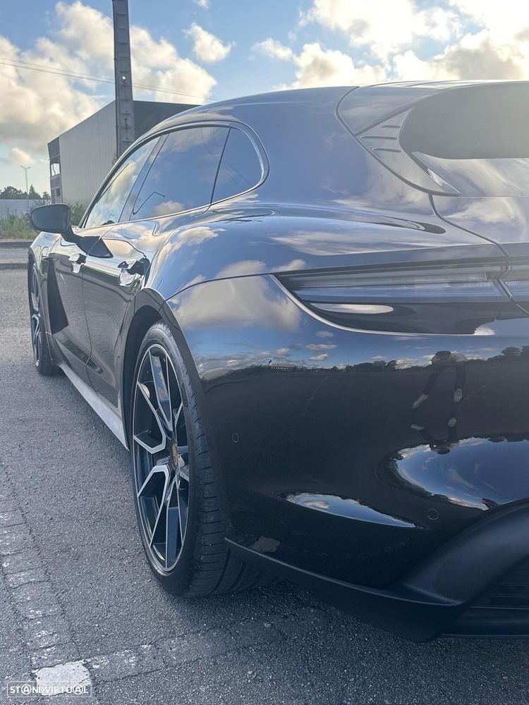Porsche Taycan Sport Turismo Standard - 13
