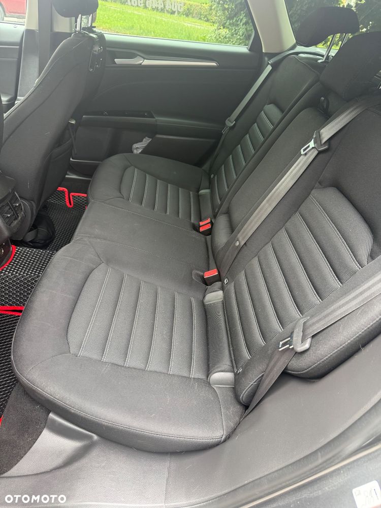 Ford Mondeo 2.0 EcoBlue Titanium - 13