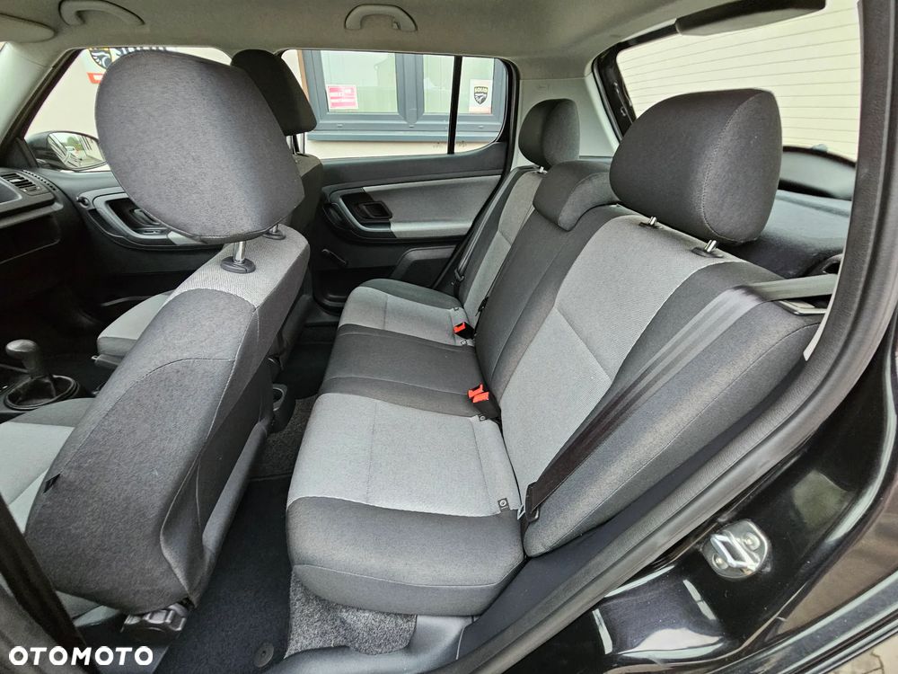 Skoda Fabia 1.2 HTP Elegance - 15