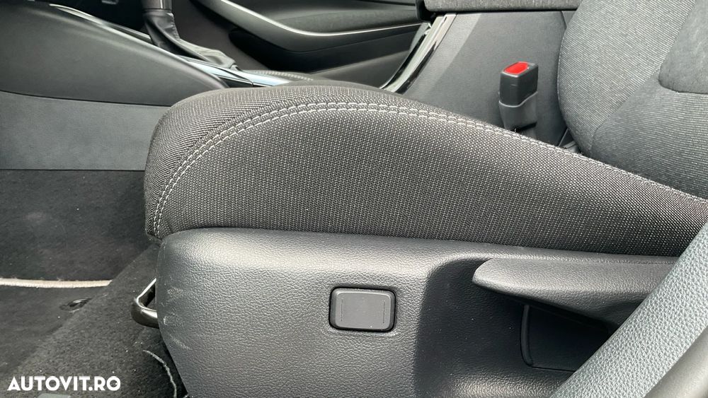 Toyota Corolla 1.8 HSD Dynamic - 35