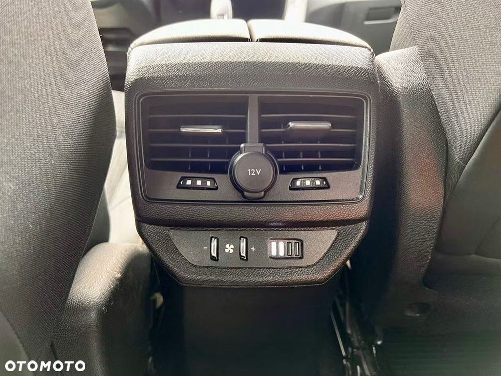 Peugeot 5008 PureTech 130 EAT8 Stop & Start GT - 22