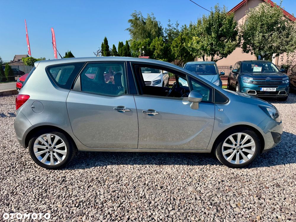 Opel Meriva - 11