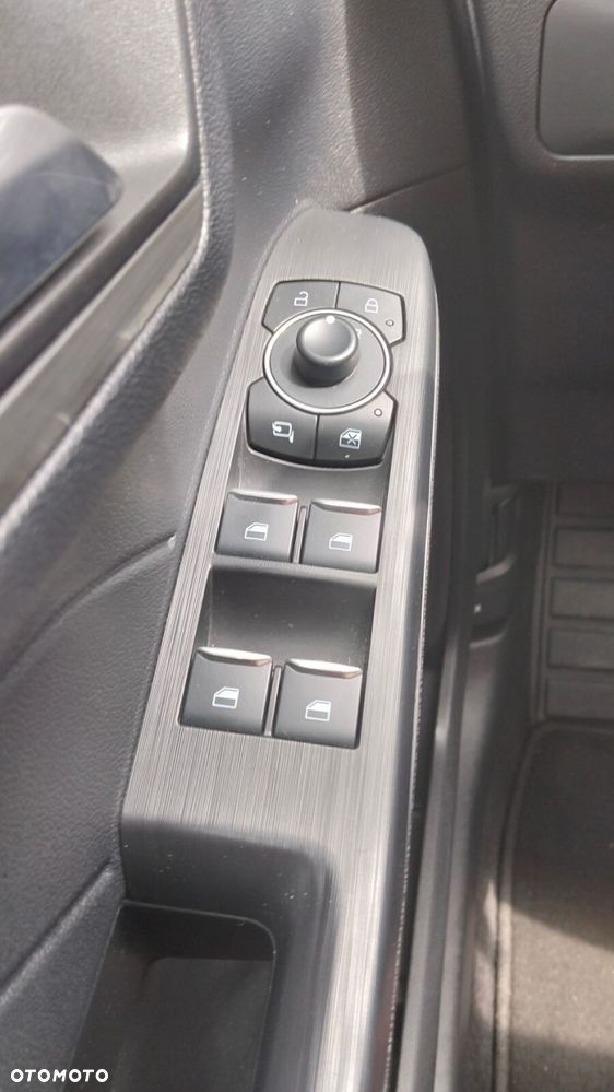 Ford Kuga 1.5 EcoBoost FWD Titanium - 19